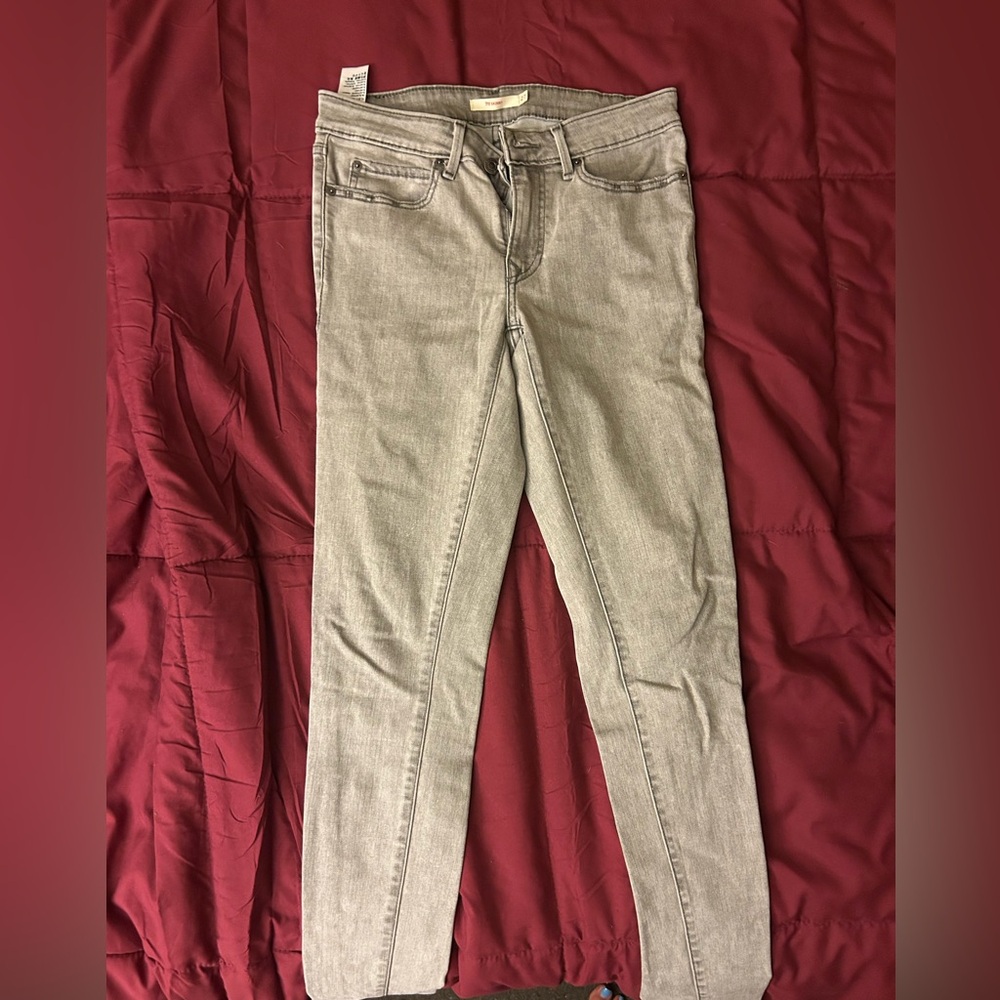 Women’s Levi 711 Skinny